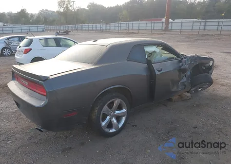 2014 Dodge Challenger Sxt from USA, damaged, VIN 2C3CDYAG9EH133343